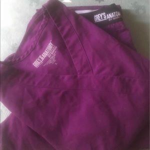 SCRUBS: 1 Matching Set Size Large by GRAYS ANATOMY